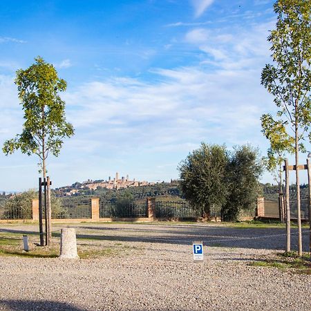 Agriturismo Castello Di Montauto San Gimignano Luaran gambar