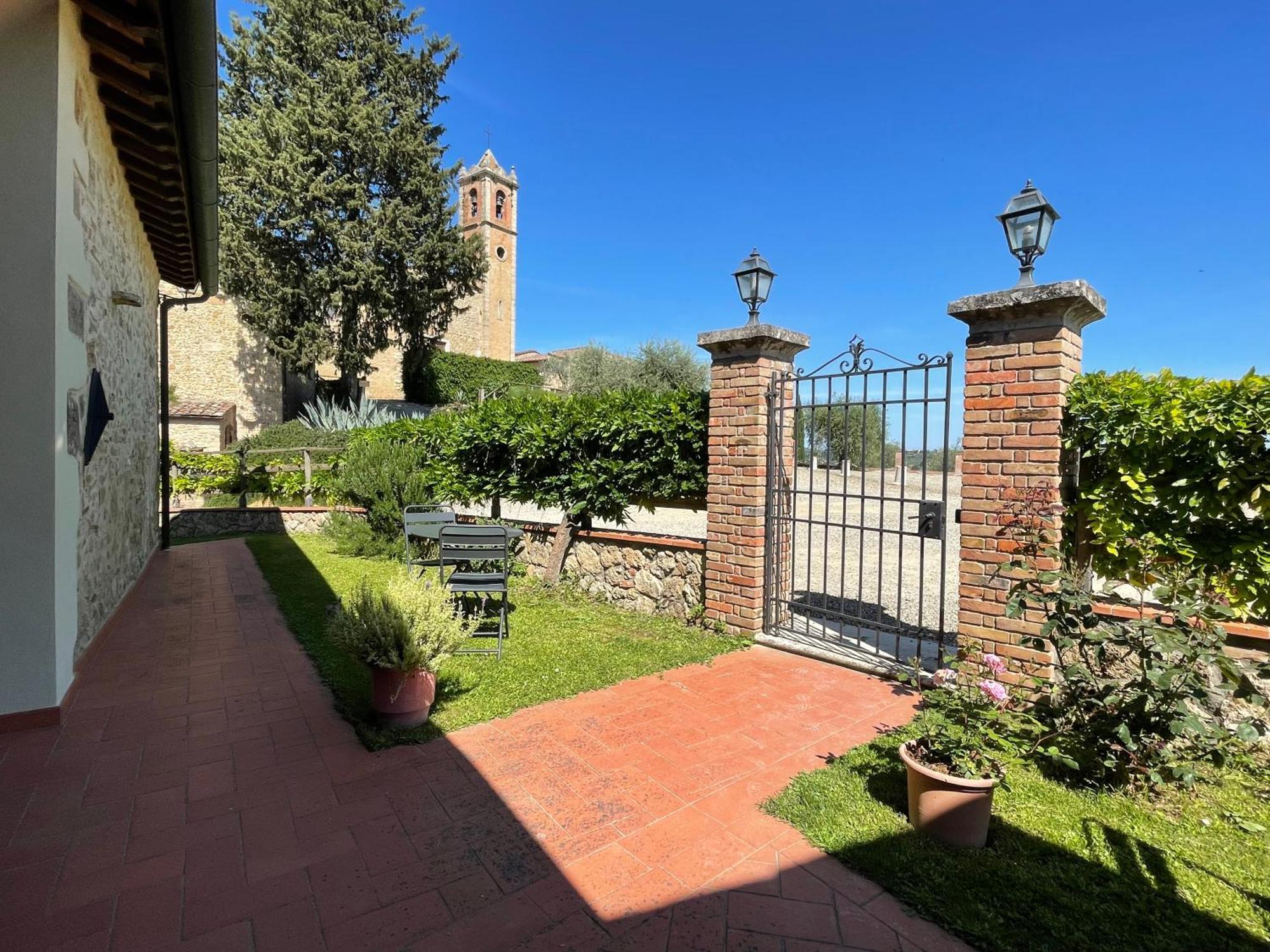 Agriturismo Castello Di Montauto San Gimignano Luaran gambar