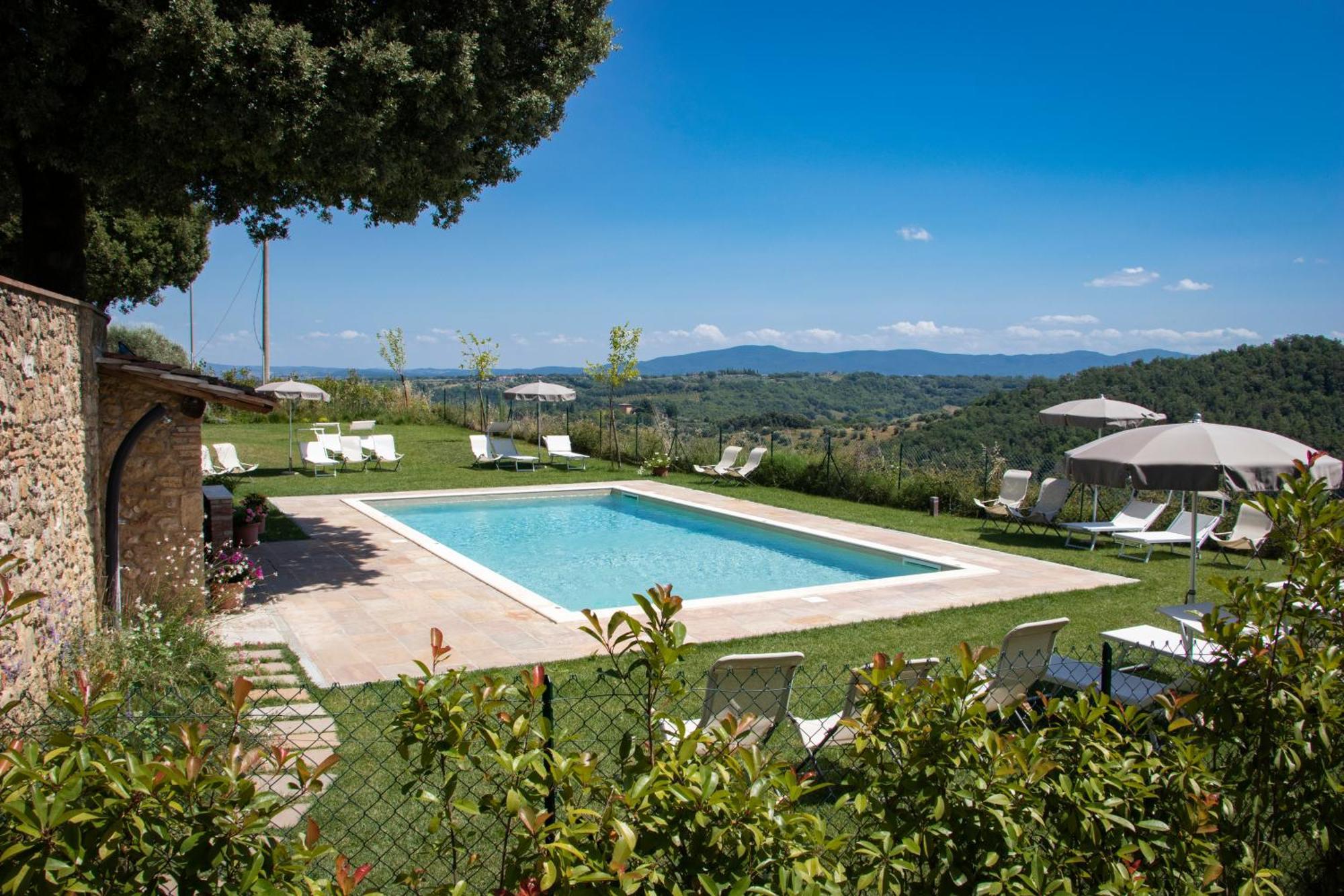 Agriturismo Castello Di Montauto San Gimignano Luaran gambar