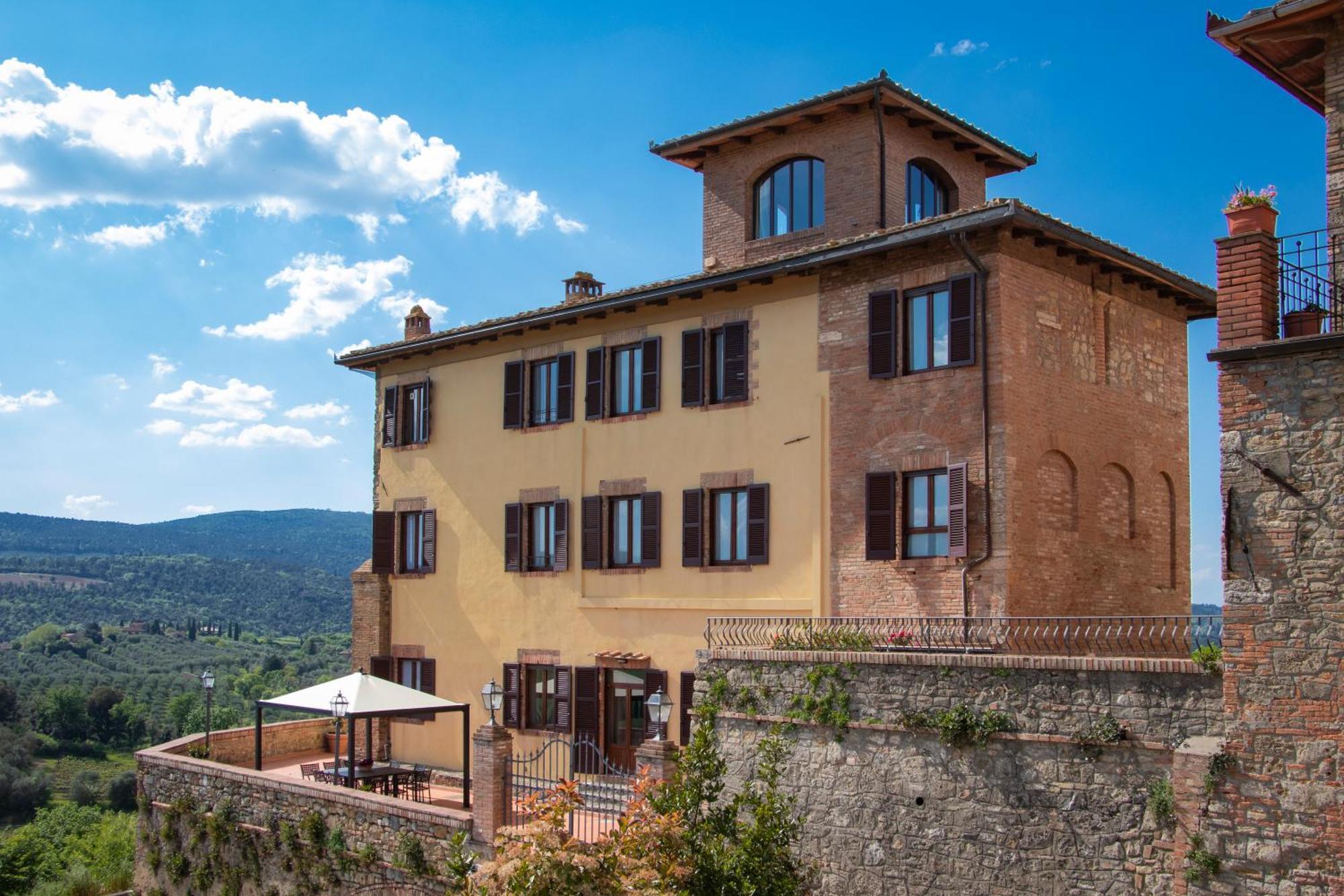 Agriturismo Castello Di Montauto San Gimignano Luaran gambar